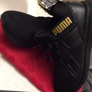 Puma memory foam women’s size 8